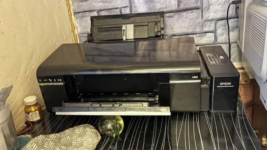 Epson L805 10/9 one hand use with box