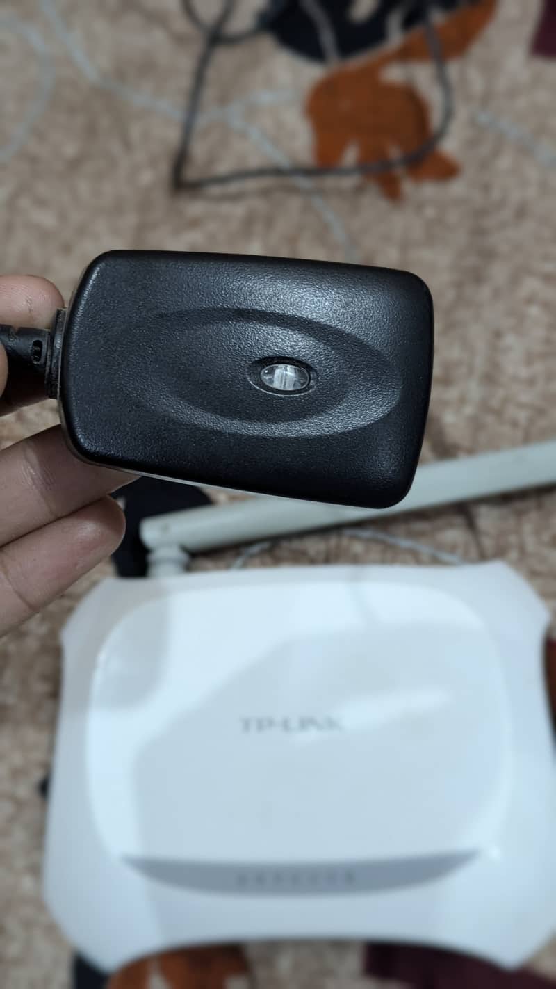 TP-Link router E988 2