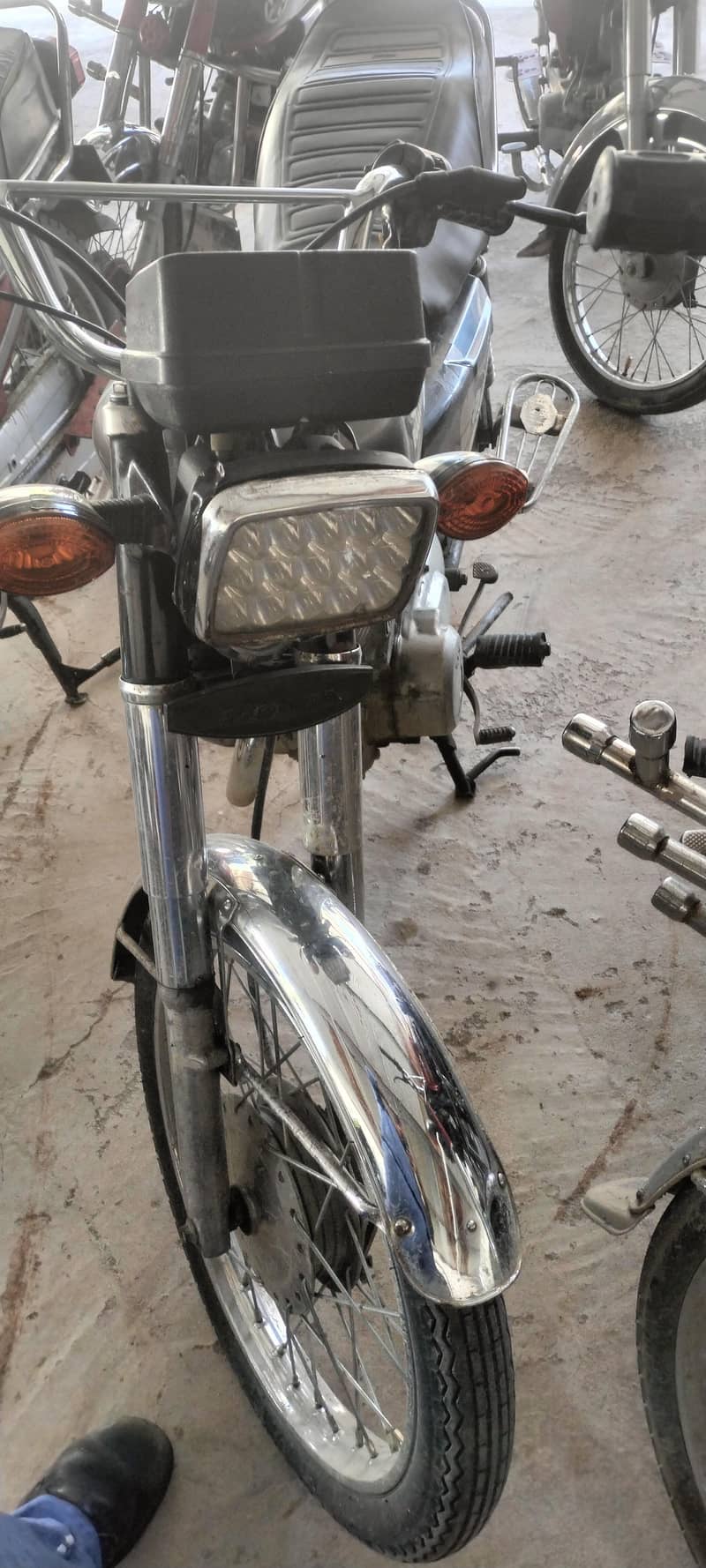 engine good condition 10*5 4