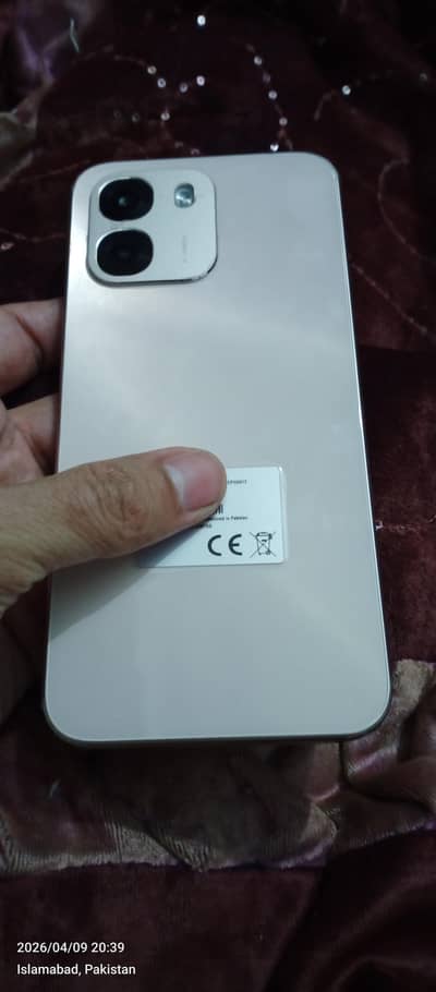 Oppo A6, 10/10 Condition