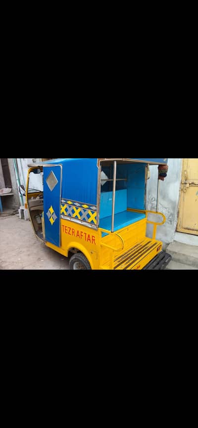 tez raftar rikshaw 6 seater