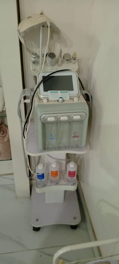 Hydra Facial 7 in 1 Machine ,Facial Steamer and Hair Steamer available
