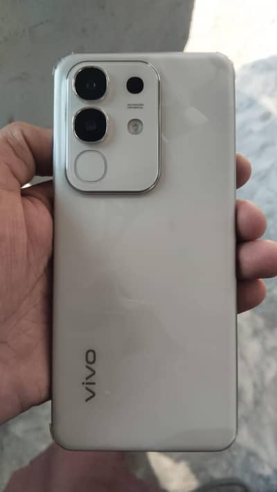 Vivo y29 8GB RAM 256 GB ROM New PTA abroad hai 1month use Hua Hai