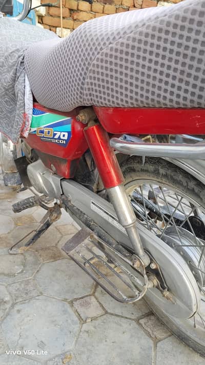 CD 70 Motorcycle New Condition