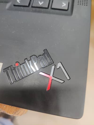 THINK PAD  X1  CARBON