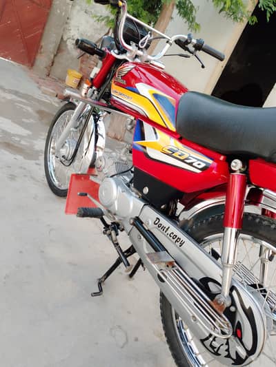 0308-0590-73 Honda cd 70 model 25 totally jenian 10/10