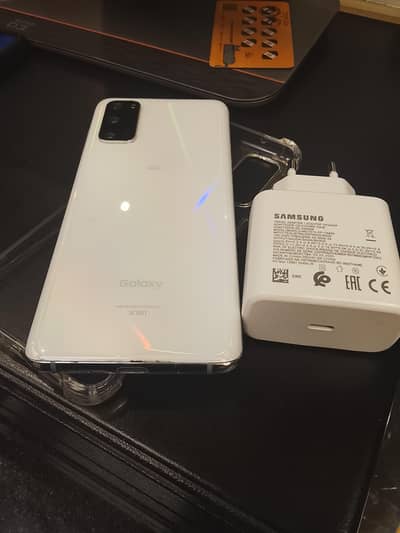 samsung s20 5G NON PTA with super fast charger