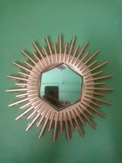Title: Premium Wall Mirror – Apne Ghar Ko De Ek Naya Look