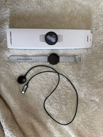 Excellent Condition Galaxy Watch 7 - GPS Enabled
