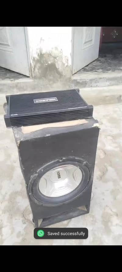Amplifier plus boofer for sale bhtreen condition