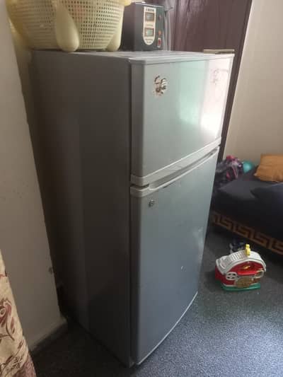 HAIER. DOUBLE DOOR. BHOT ACHI COUNDATION. FULL CHILL