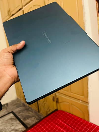 Lenovo Yoga AI 7