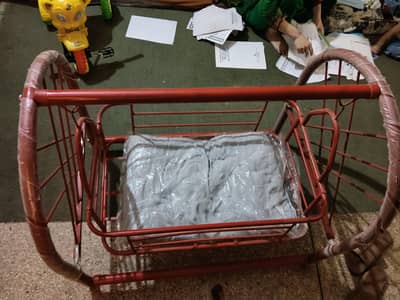 Mazboot Iron Baby Jhoola (Cradle) - Achi Condition