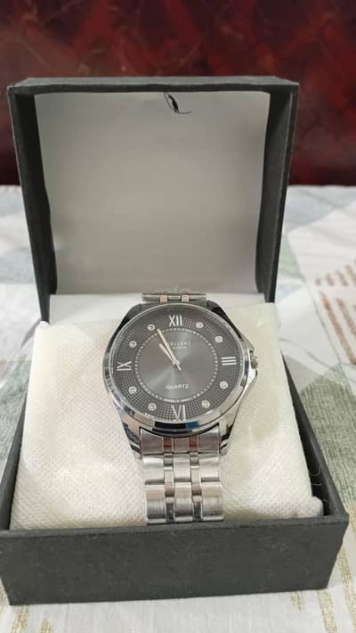Excellent Quartz watch