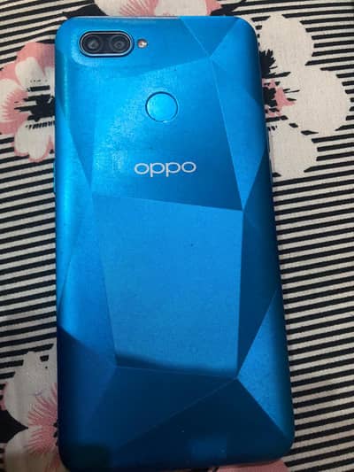 oppo A12 available for sale 3/32 with box