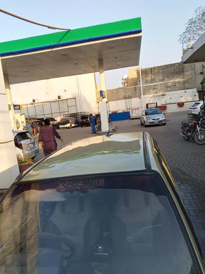 Ander sa original hai baher sa CT gari k penal  parne hai golaye lagni