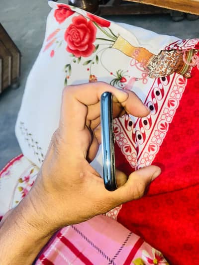 Vivo S1 4GB/128GB | Front Fingerprint | Full Box | Excellent Condition