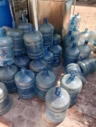 19 Ltr water bottle ( 5 gallon)