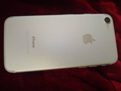 iPhone 7 with charger and cover urgent sales no scratch