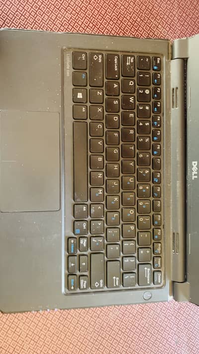 Dell Latitude 3160