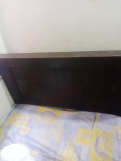 single  wood bed