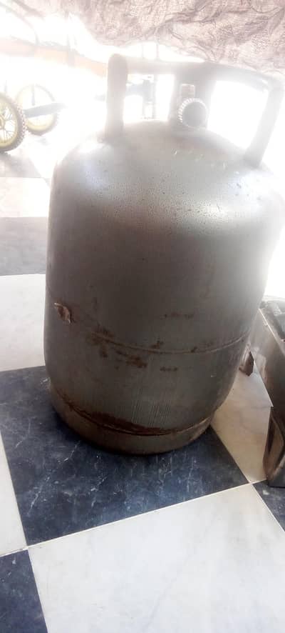 aik salandr or aik chulha for sail