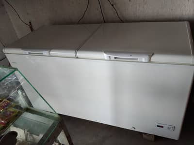 Haier freezer urgent sell. 03105627722whtsapp