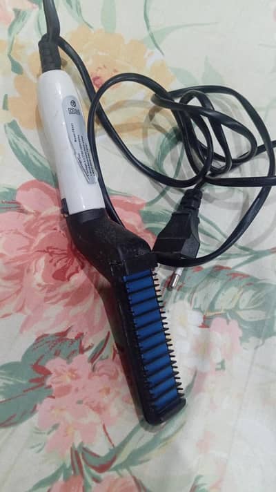 Beard straightener