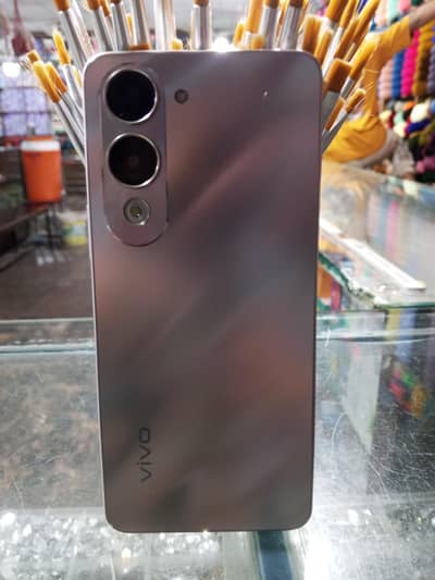 vivo y 04.4/64 with box charger