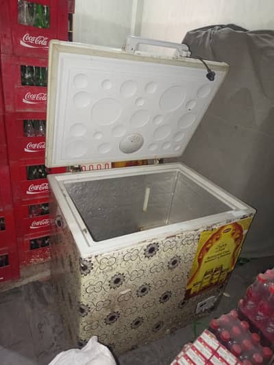 D freezer good cooling munasib rate