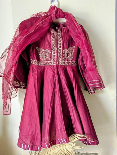 Fancy suit for girls of  9 to 11 years