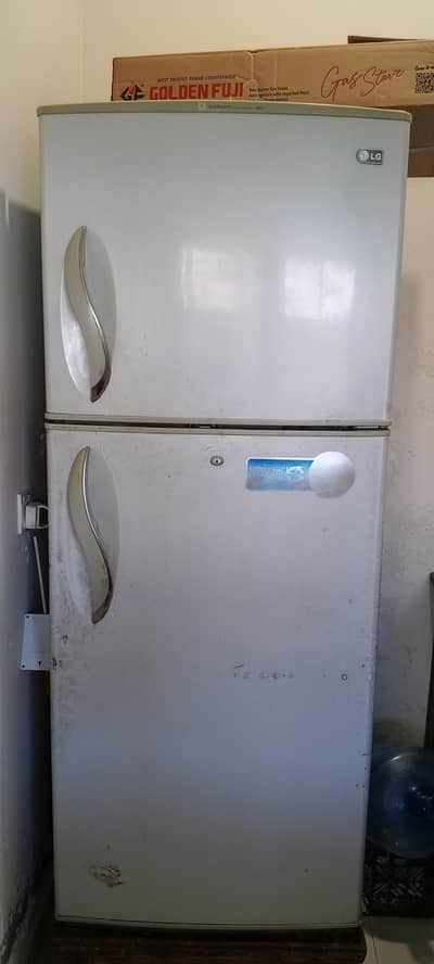 LG brand RS 35000 working condition used 10/8 refrigerator