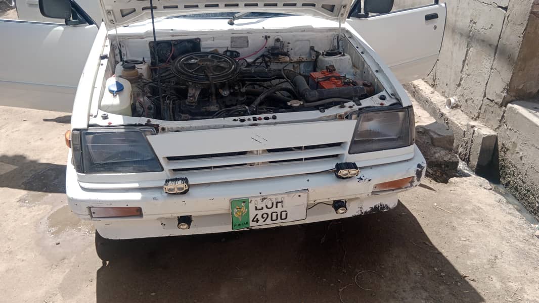 گاڑی مکمل طور پر صاف اور اچھی حالت میں ہے ۔کسی قسم کی کوئی خرابی نہیں 5