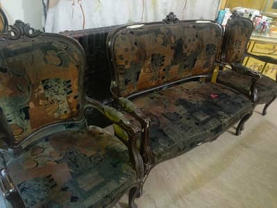 Luxury Modern Sofa Set_Stylish Durabale  and perfect for living room