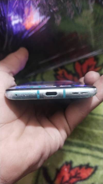 1 plus 8t single Sim