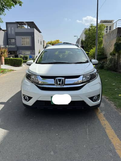 Honda BR-V Total Genuine Bumper to Bumper CBI unit first Owner . . .