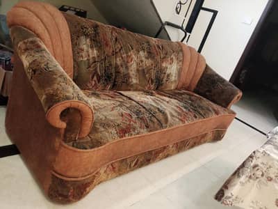 Five seater sofa pure solid wood in Good Condition . .