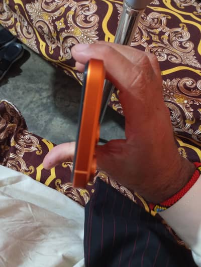 iphone XR 17pro max battery Health 93