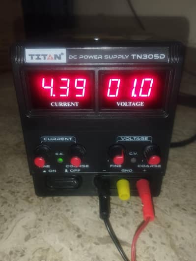 titan 305D 30V variable DC power supply