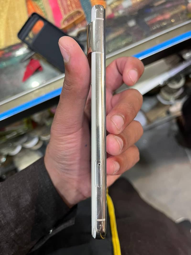 Google Pixel 8 Pro 2