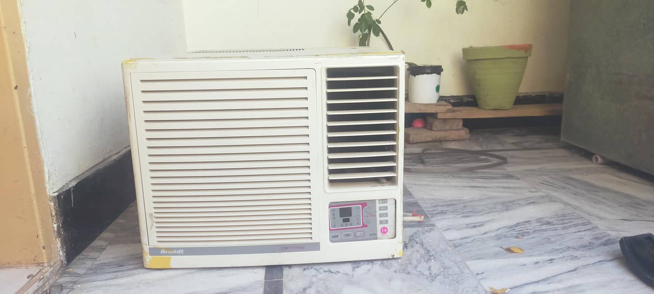 remote control touch panel Opti cool system 1