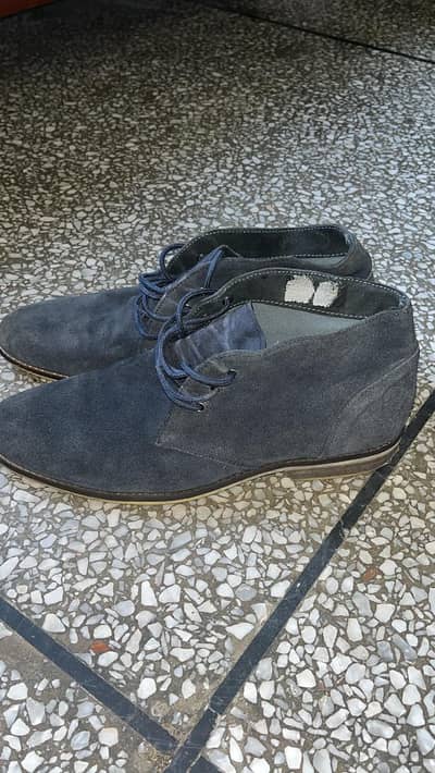 1st blue shoes 2nd Clark's Brown shoes 3rd converse style grey colour