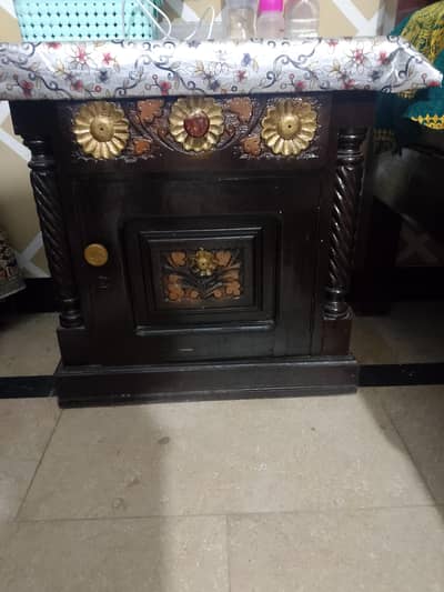 1 dressing and 2 side tables