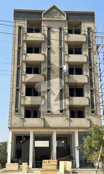 868 Square Feet Flat In Gulshan-E-Maymar - Sector R Is Available