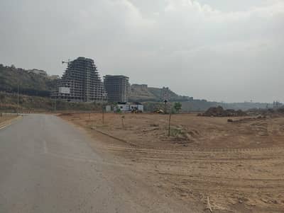 8 marla commercial plot for sale in DHA4