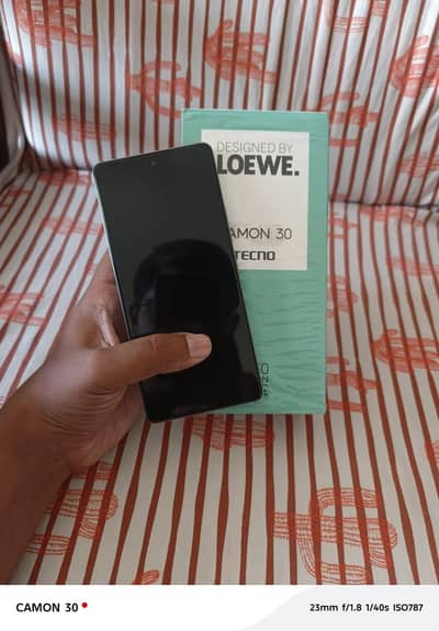 Tecno camon 30 loewe 8/256 approved with box charger nai hai