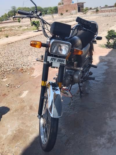 bike full Stender ki ha