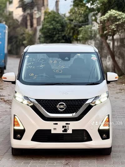 Nissan Dayz Highway Star 2022