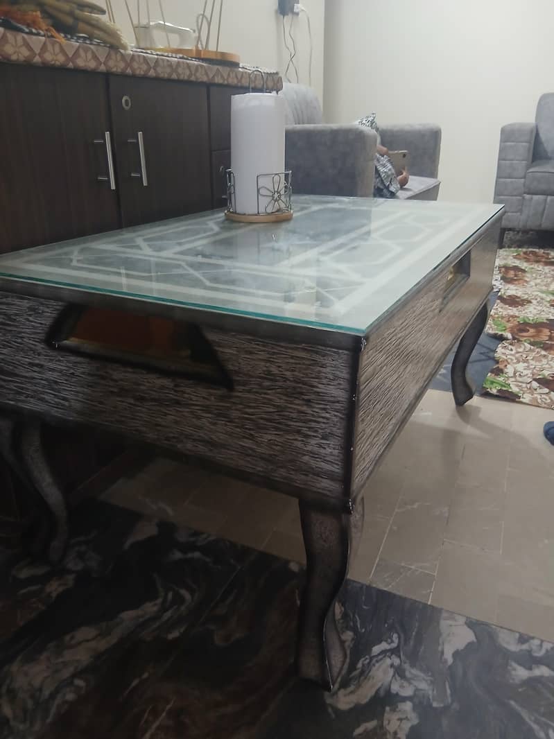 coffe table 0