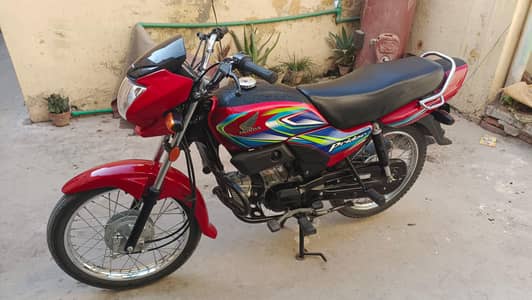 Honda Pridor 2025 Model : PKR 191,000